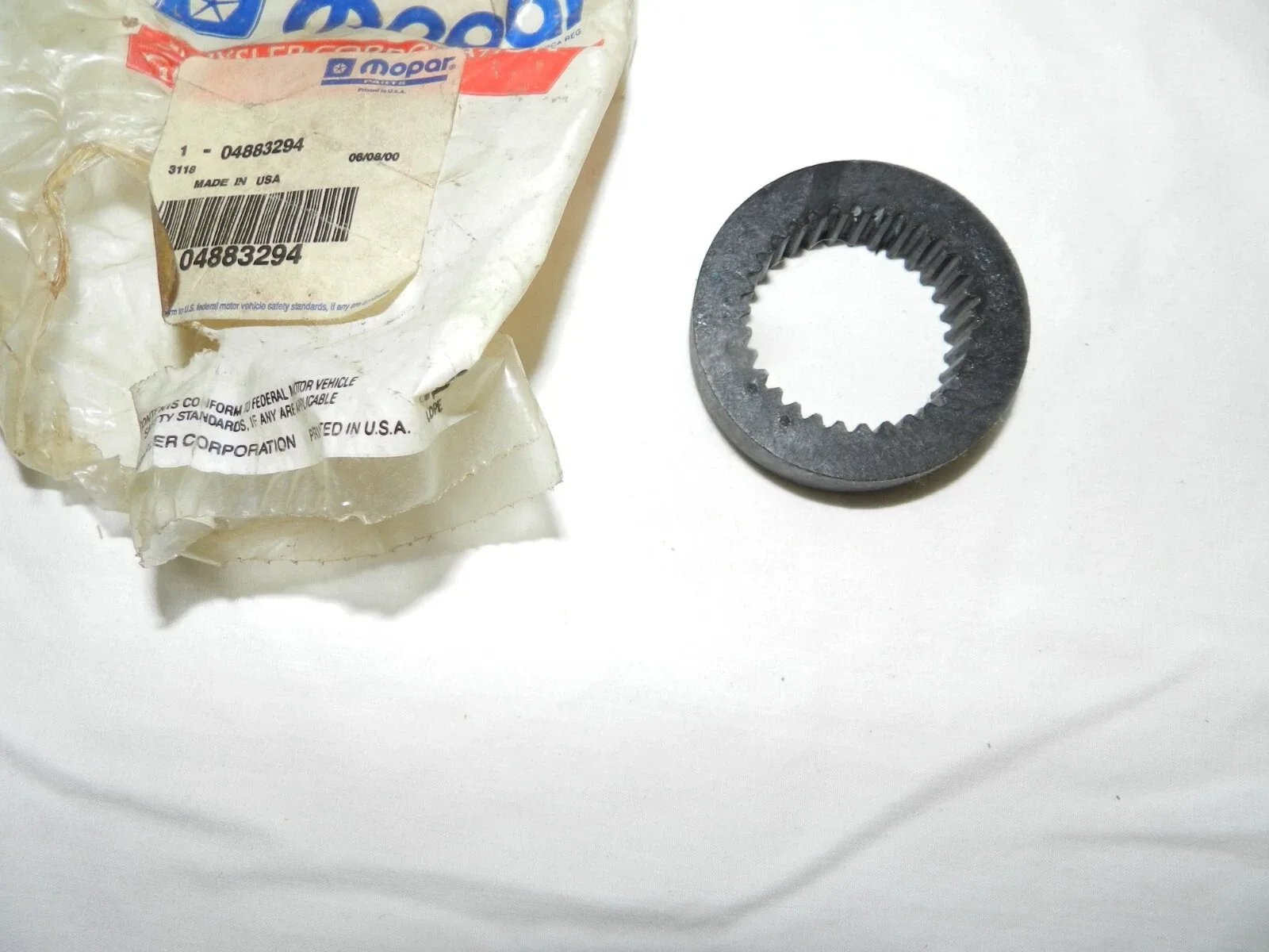 Mopar 4883294 1997-98 5-Speed Transmission Output Seal