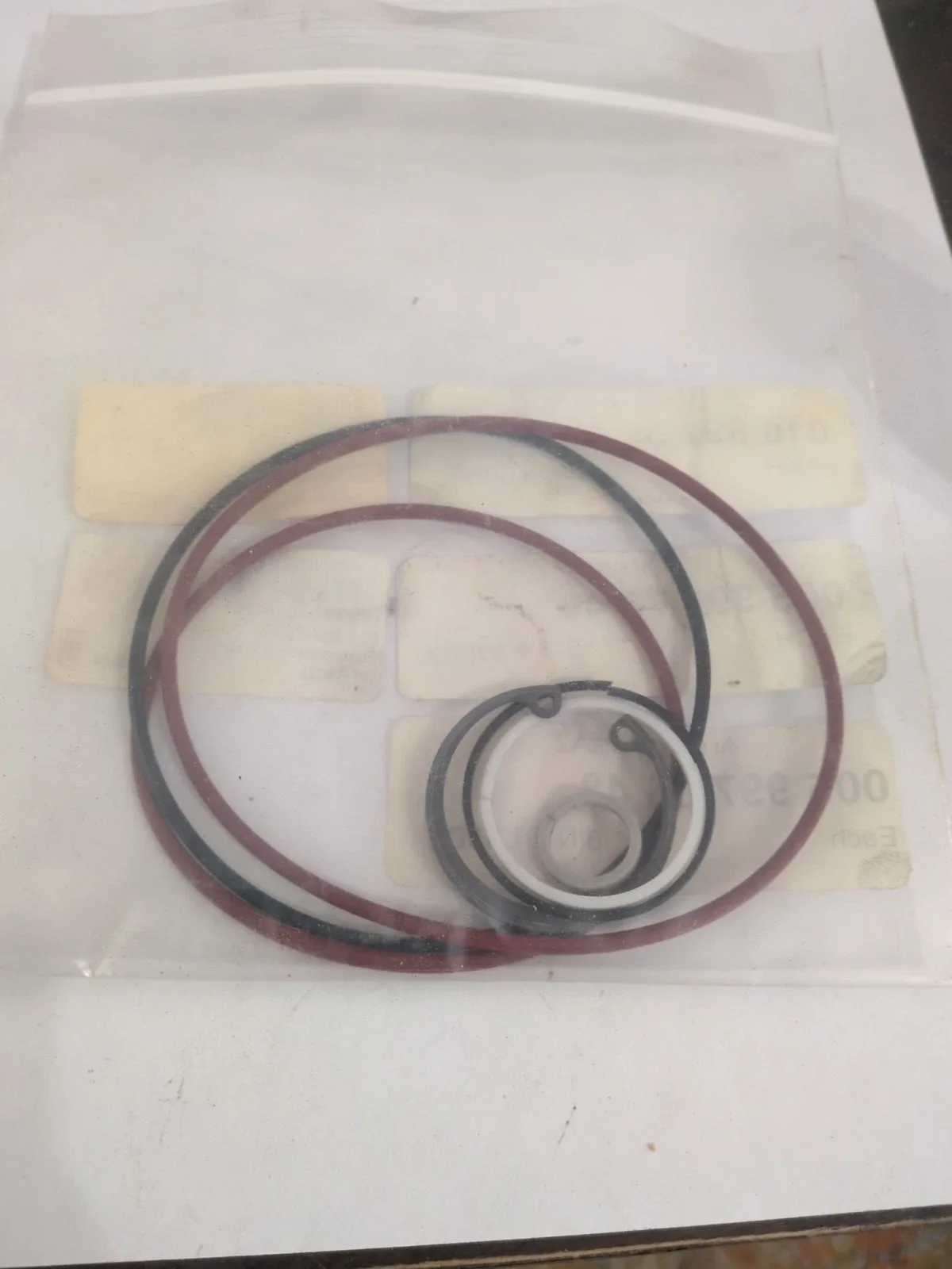 Mercedes-Benz 190E / 300E / 300D Transmission O-Ring Seal with Snap Rings - MPN 0169973948