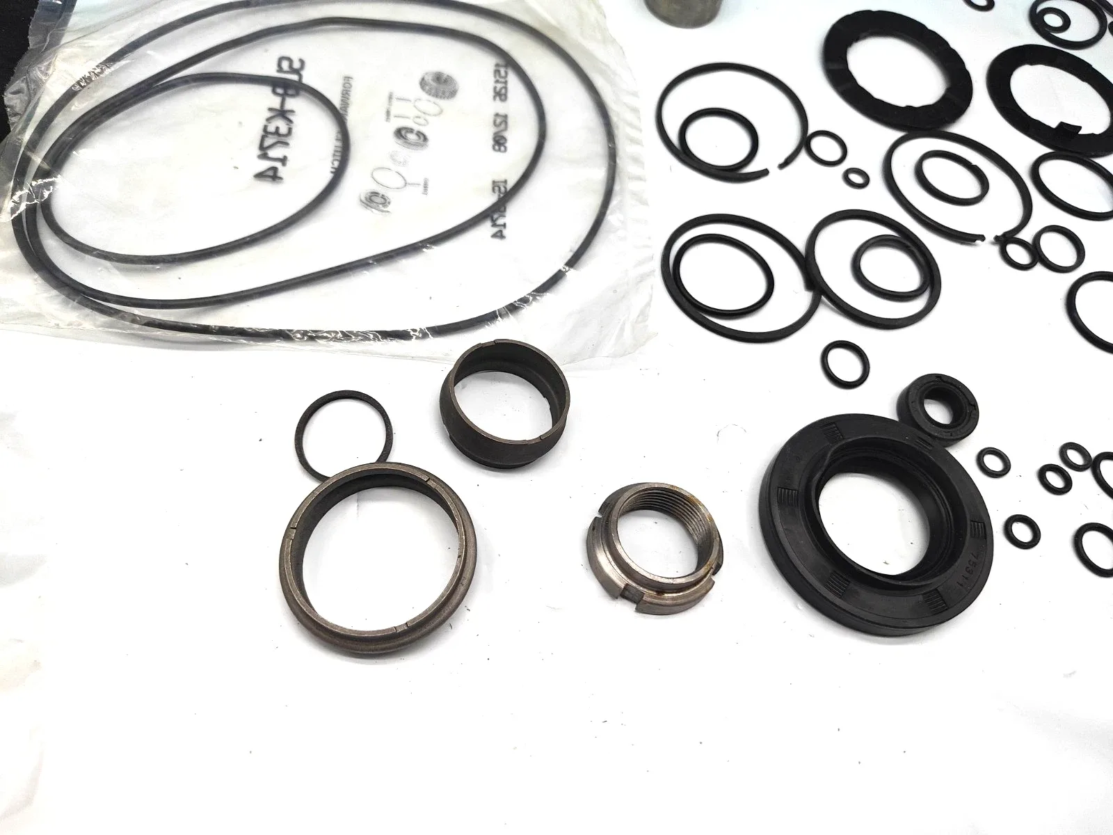 Toyota Miscellaneous Seal Kit 245,246,247 — Lip Seals, O‑Rings, Check Balls & Gaskets image 3