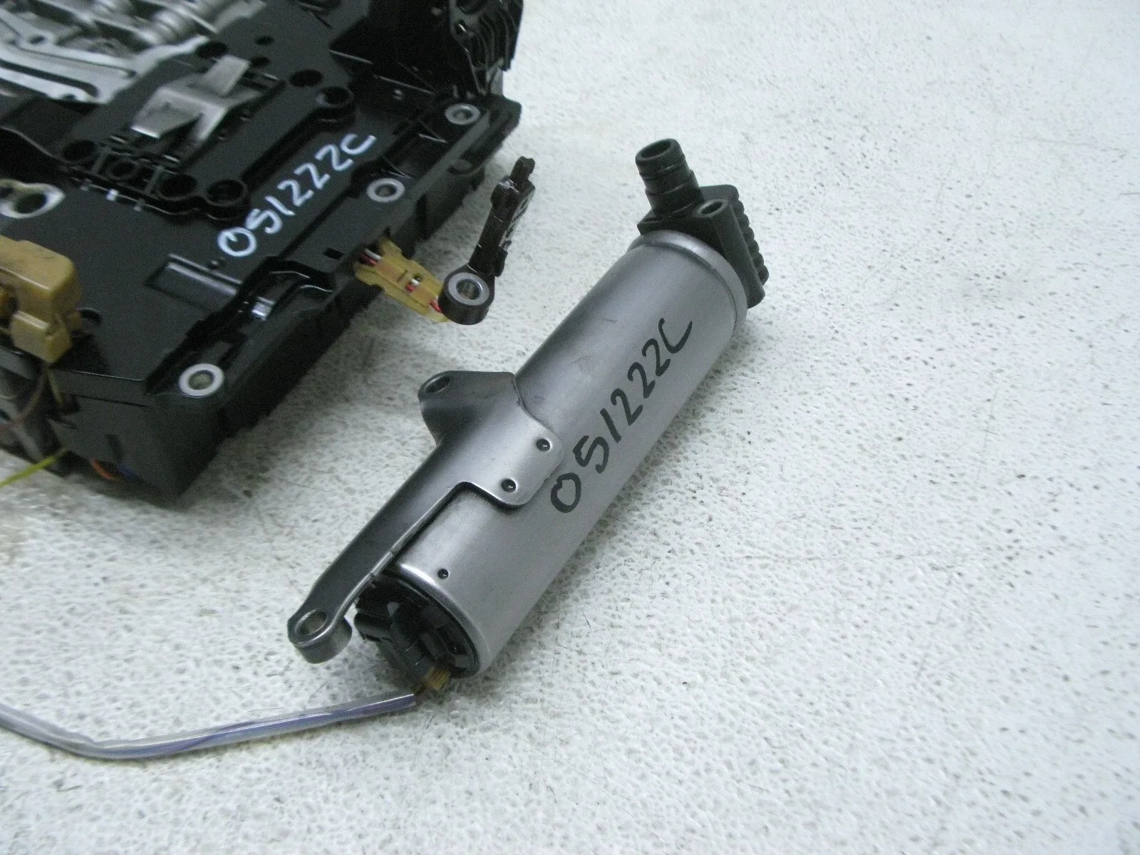 2014-2016 BMW F30 328i RWD Automatic Mechatronic Valve Body – 0260550074 image 2