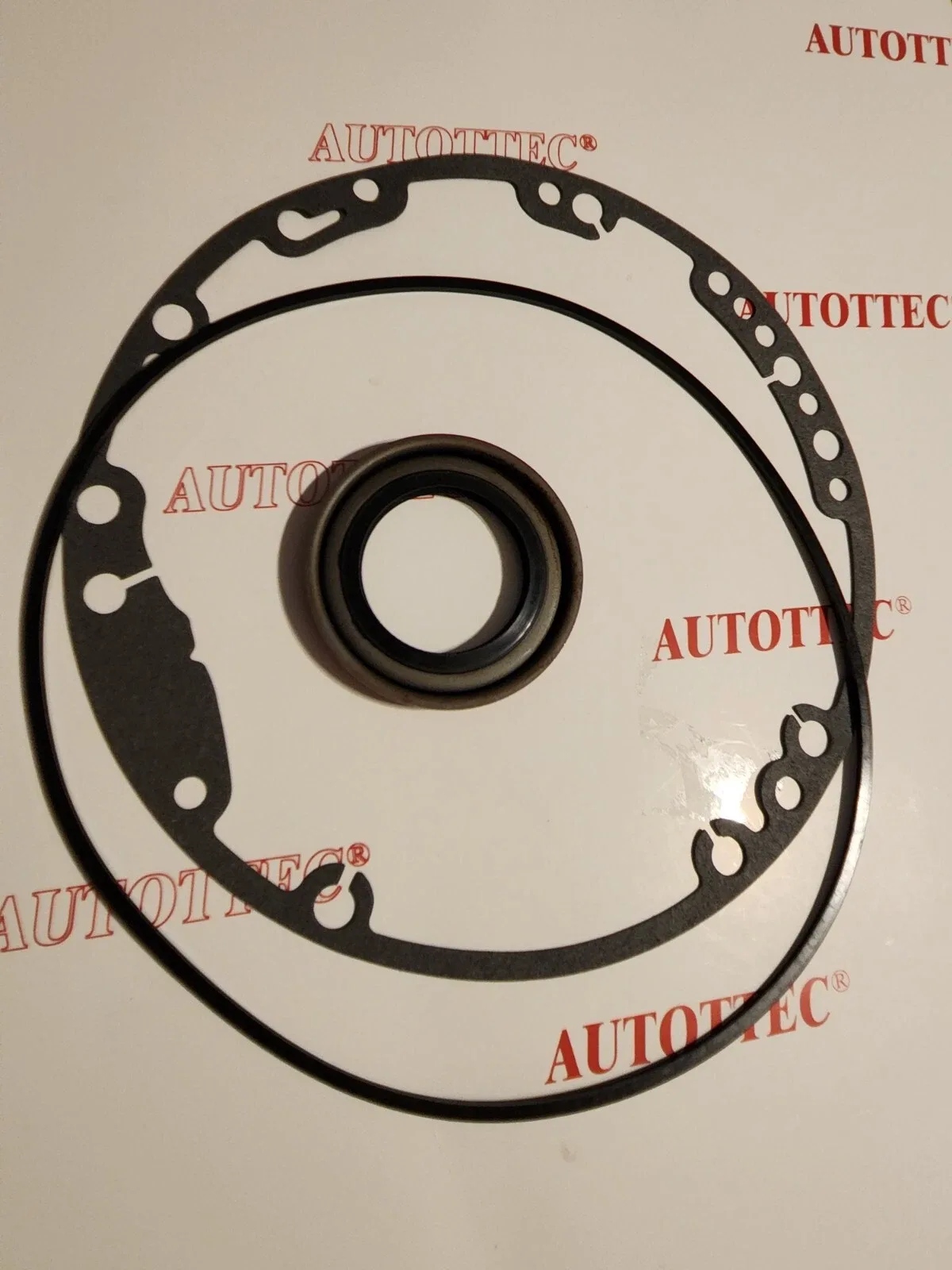 1982-up 4L60E / 4L65E / 700R4 Pump Gasket & Pump Seal Kit image 2