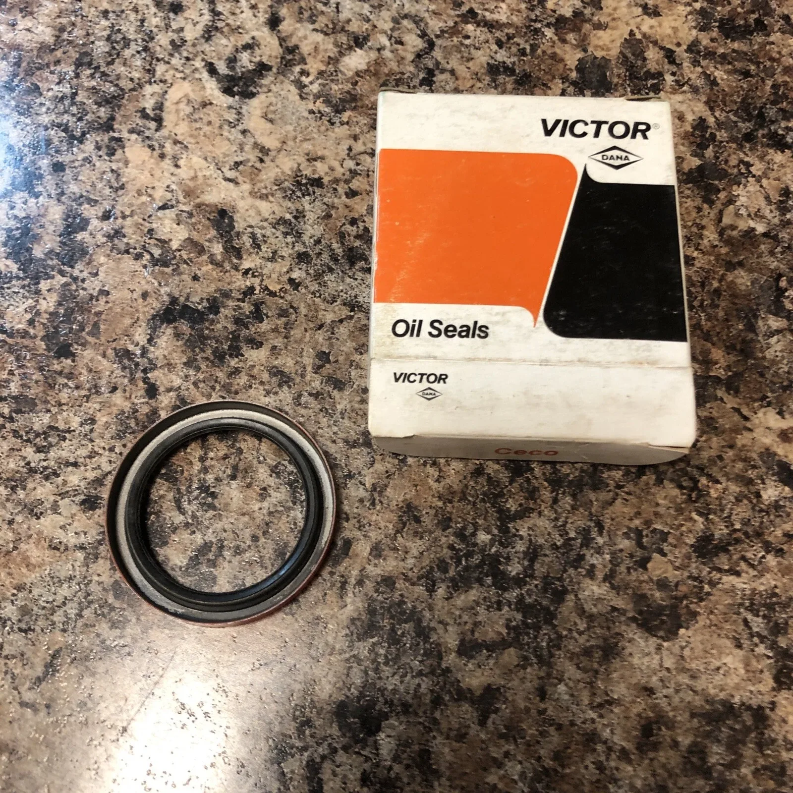 SD1 Oil Seal 3987937 - Multi-Purpose Nitrile Seal image 4