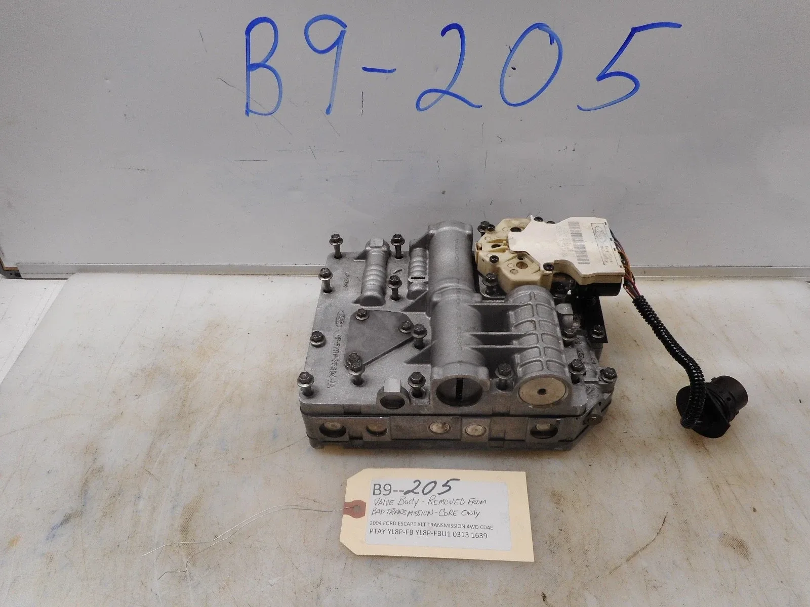 2004 Ford Escape XLT Valve Body (Core Only) image 2