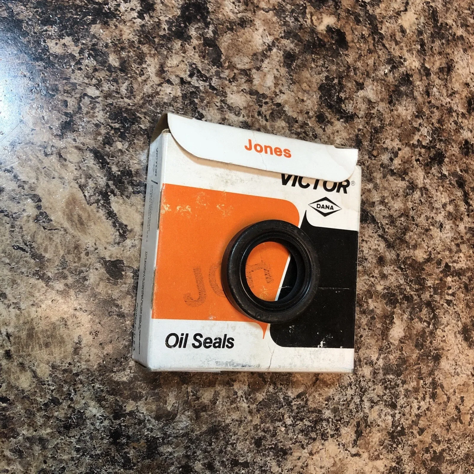 Victor 62246 Multi-Purpose Oil Seal (Nitrile) image 2