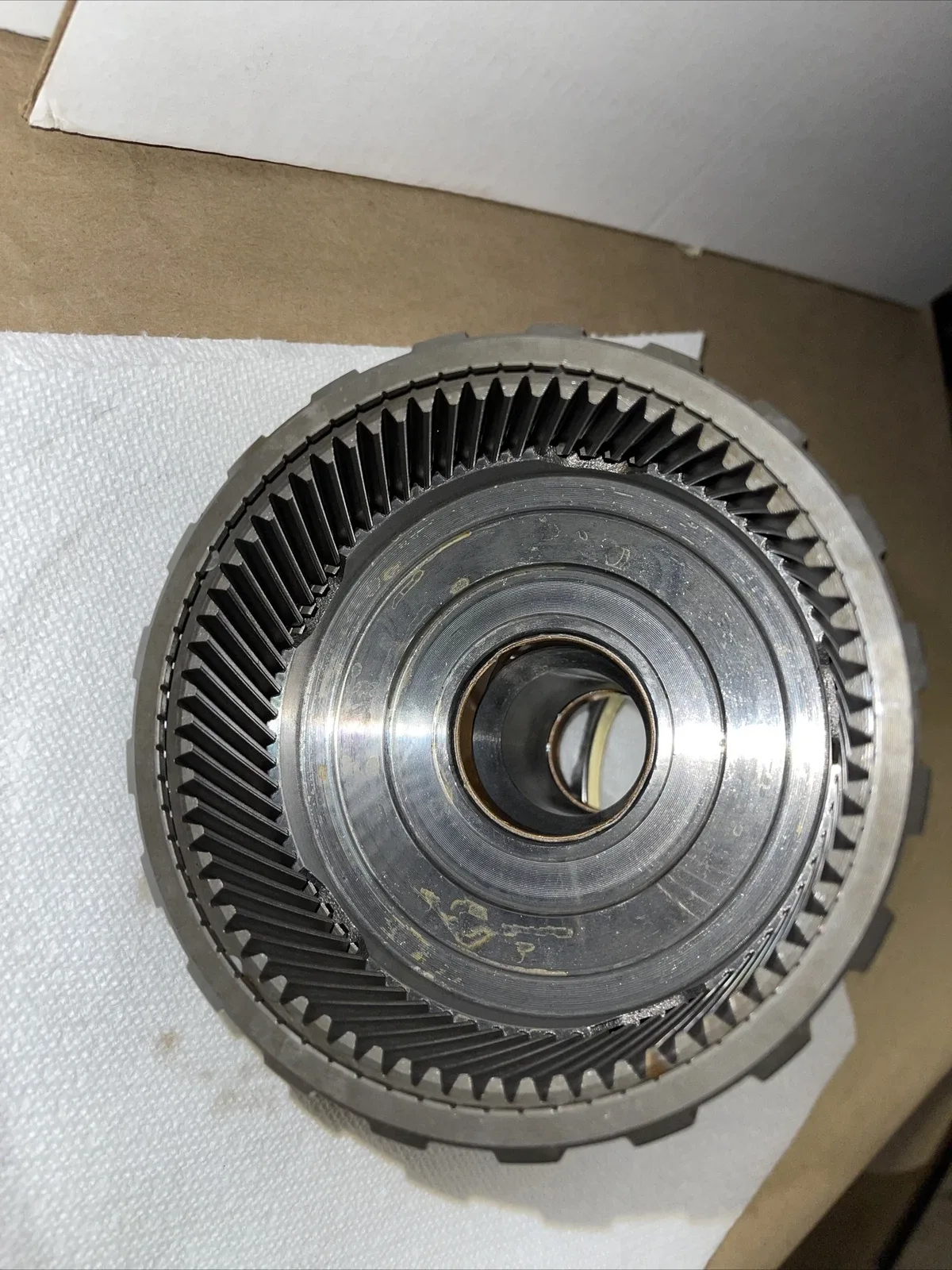 GM 700/4L60 Front Ring Gear and Hub Bearing - Used image 2