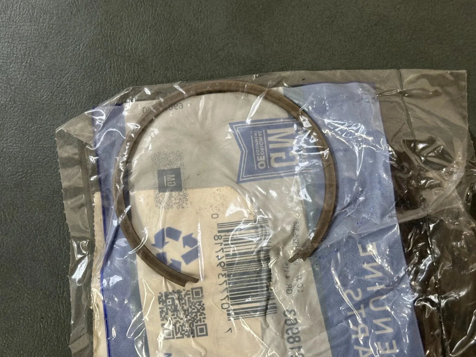 2007-2014 Cadillac Escalade Torque Converter Fluid Seal Retaining Ring MPN 24218963 image 3