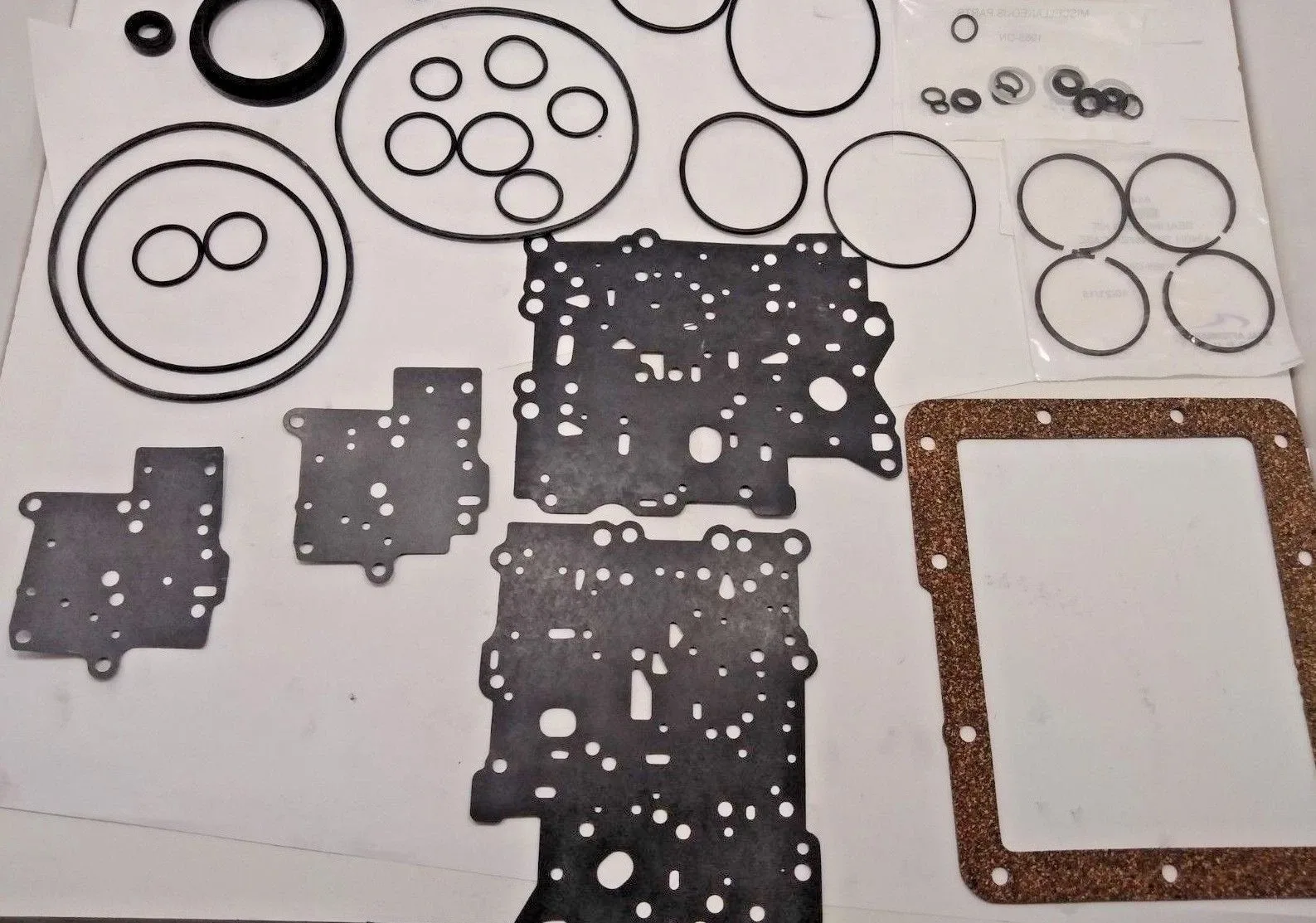 . for Toyota R150 overhaul kit Gasket and Seal Kit transfer case image 3
