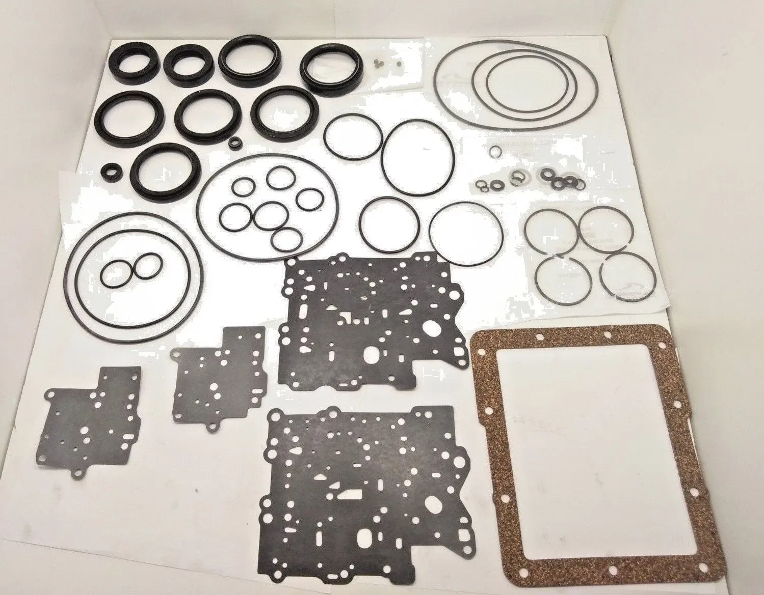 . for Toyota R150 overhaul kit Gasket and Seal Kit transfer case image 4