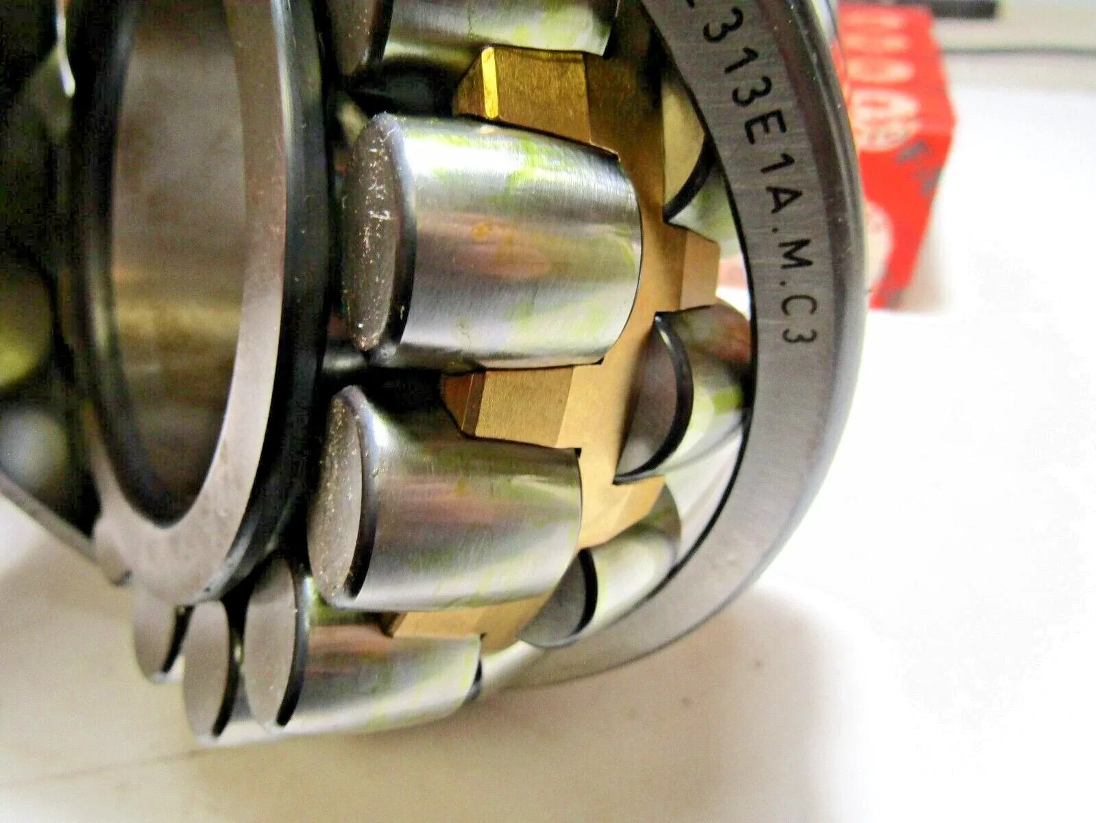 FAG 22313E1A M.C3 Cylindrical Roller Bearing image 4