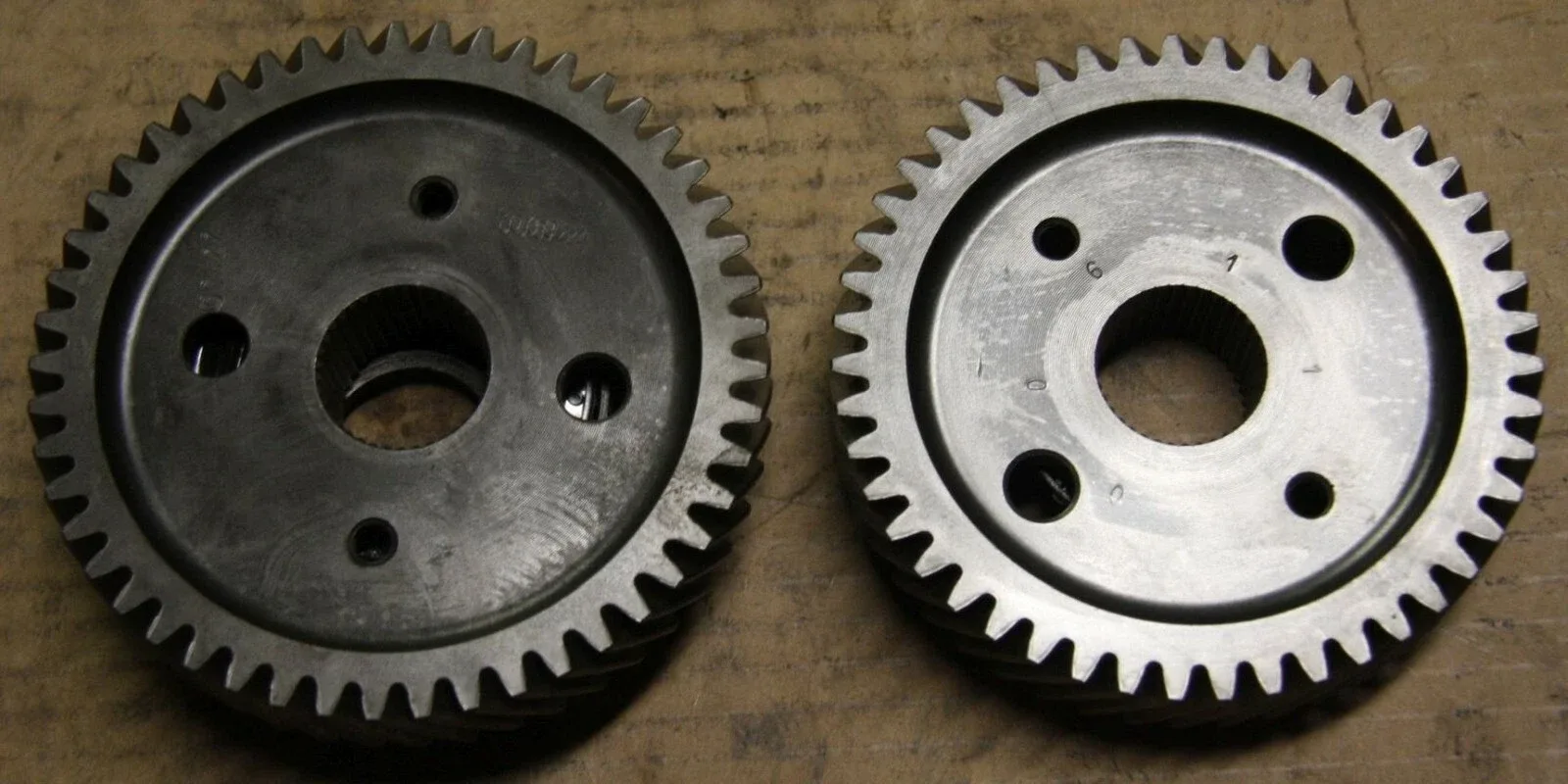 Chrysler 41TE (A604) Transfer Gear, Upper Bearing Race Retainer & Output Gear image 4