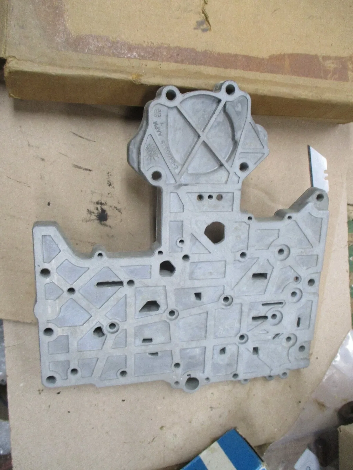 Mopar Slant-6 Transmission Valve Body Plate 2400339 image 3