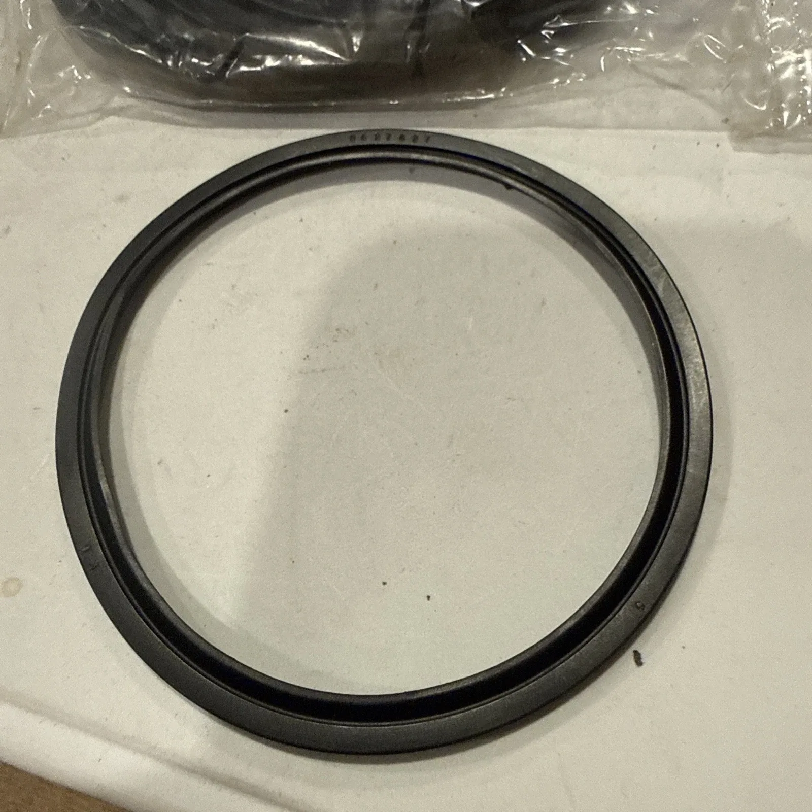 GM 8627627 Intermediate Clutch Inner Lip Seal for TH400 / 475 / 3L80 3-Speed