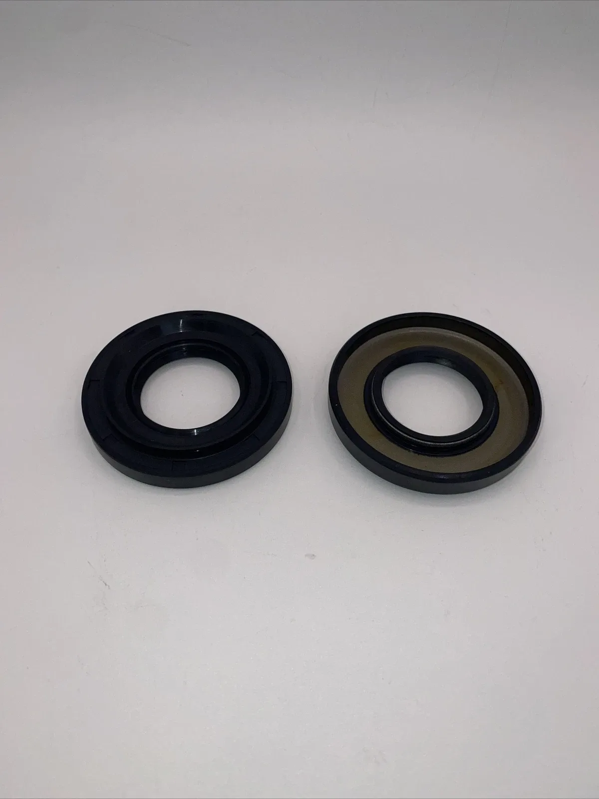 2000-2019 Acura/Honda Oil Seal (Set of 2) 91206-639-005 / 710630