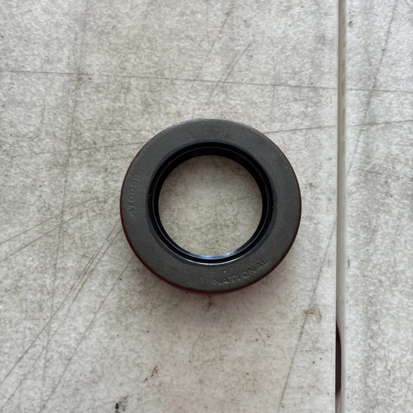 National Bearings 470059 Multi-Purpose Oil Seal image 2
