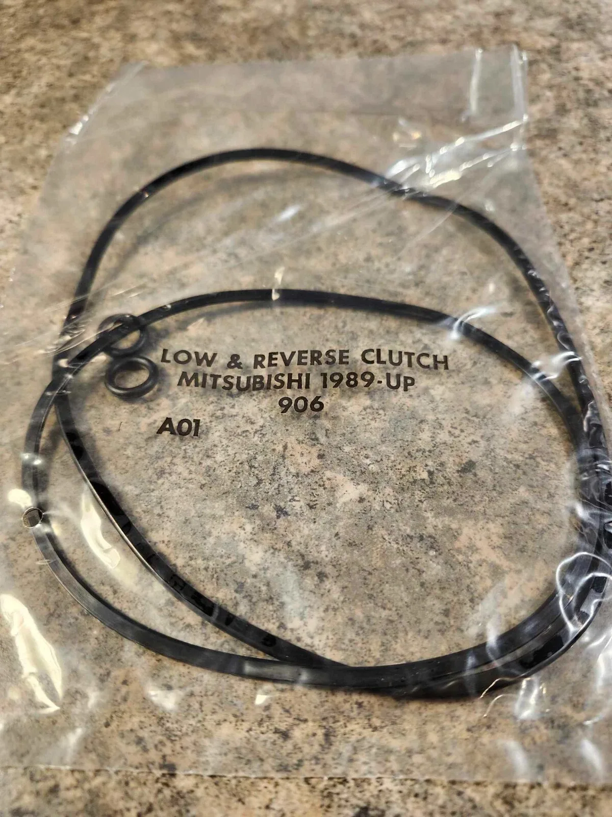 Mitsubishi KM175 / A4BF1 Transmission Low & Reverse Clutch Seal Package — TransTec 906