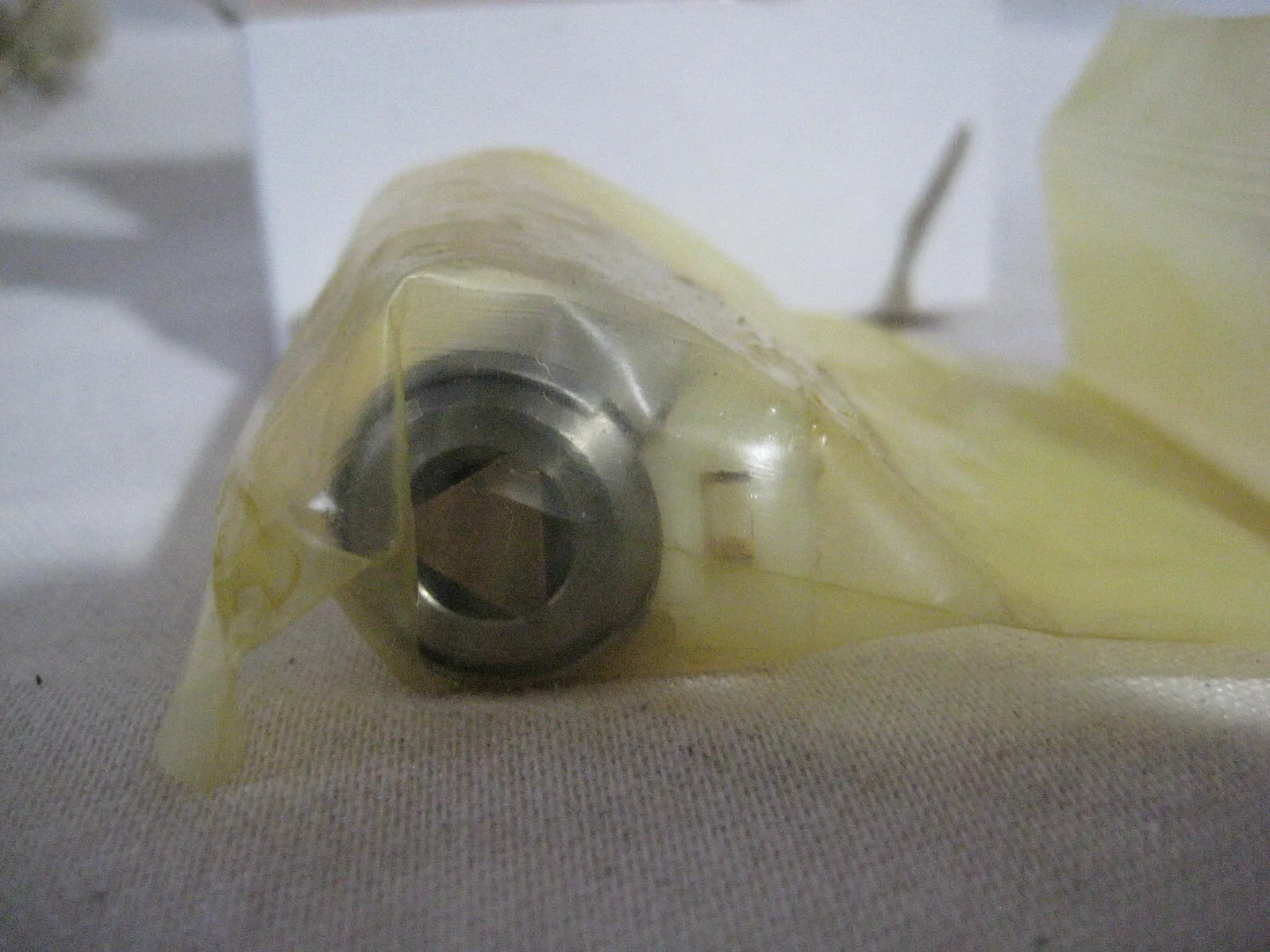 Volkswagen/Audi Automatic Transmission Control Solenoid NE-1 (OEM 095-927-331A) image 4