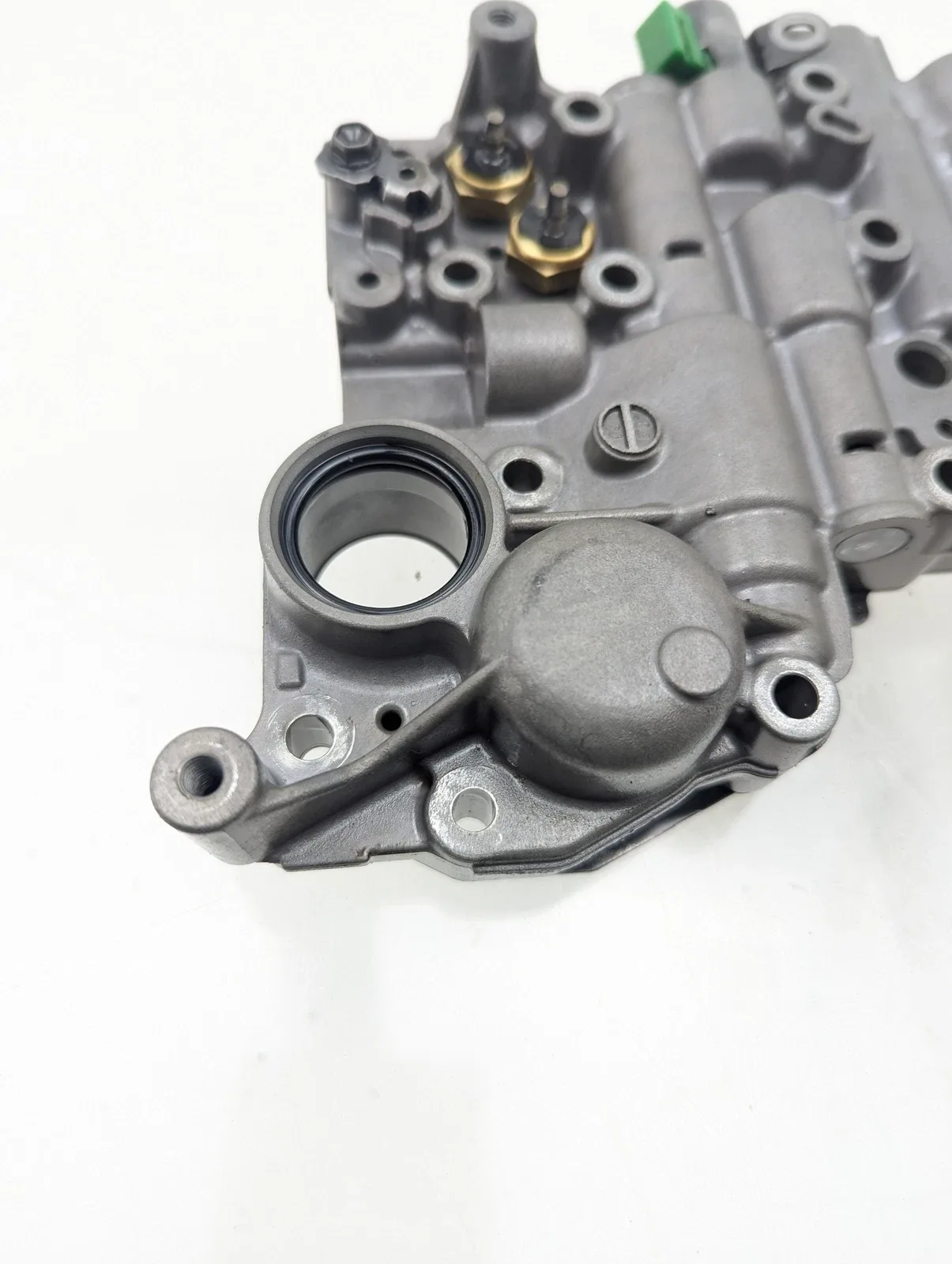 2007-2011 Lexus GS450h Transmission Valve Body OEM image 4