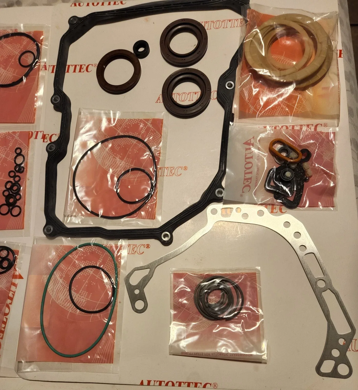 VW Audi 6-Speed 09G (O9G) Transmission Seal & Gasket Rebuild Kit K59308 image 3