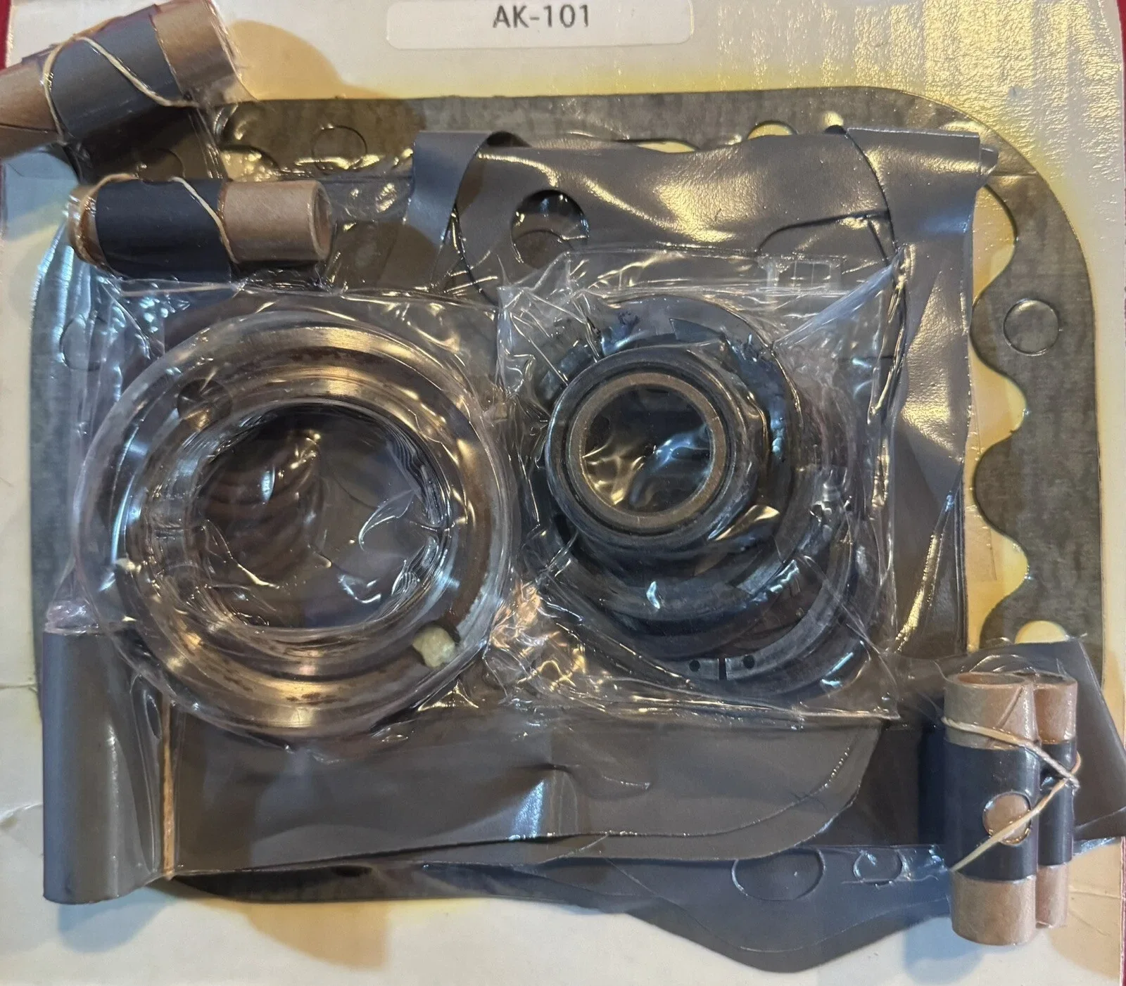 SKF AK101 Manual Transmission Gasket and Seal Rebuild Kit image 2