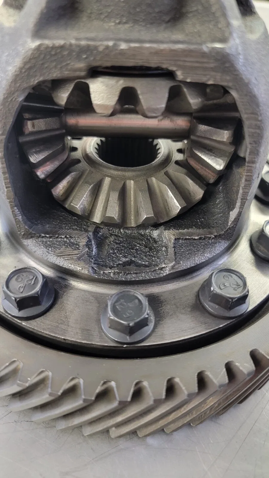 Chrysler Differential 92716 (OE 4798858AB) - Used image 2