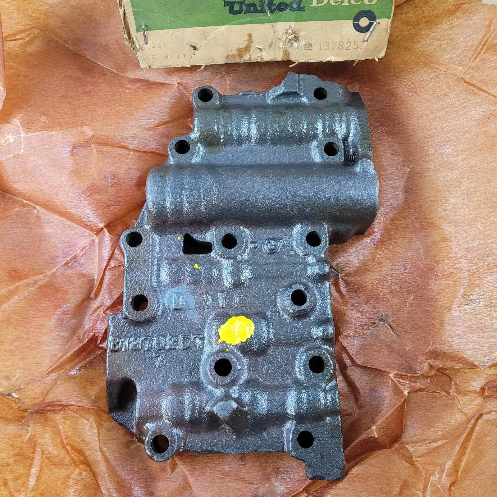 1967-1969 Pontiac Firebird Valve Body 1378257 image 3