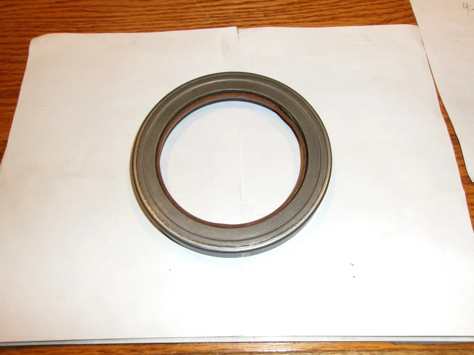 National 6696 Oil Seal - 3.625" x 4.881" x 0.6" image 4