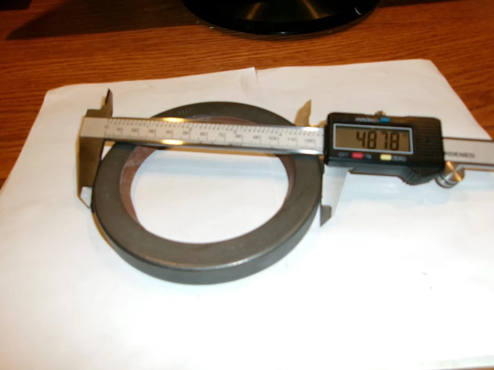 National 6696 Oil Seal - 3.625" x 4.881" x 0.6"