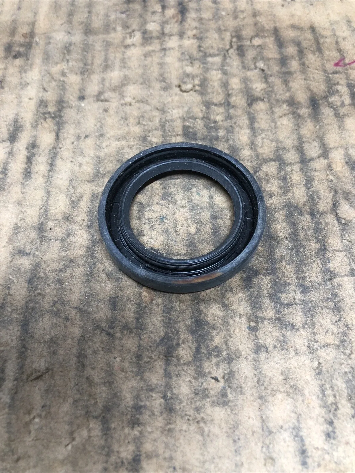 Ford Seal 1L2Z-7052-EA - New Old Stock