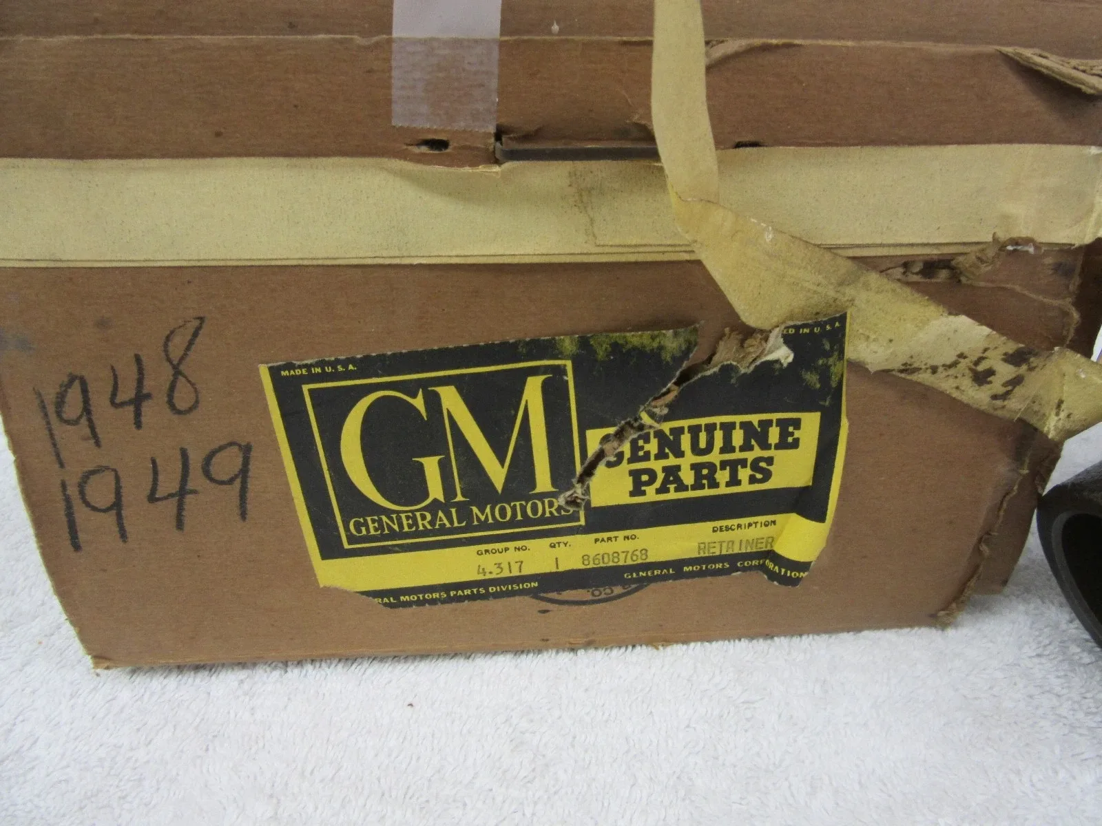 NOS 1946-1949 GM Hydra-Matic Transmission Rear Bearing Retainer - 8608768 image 2