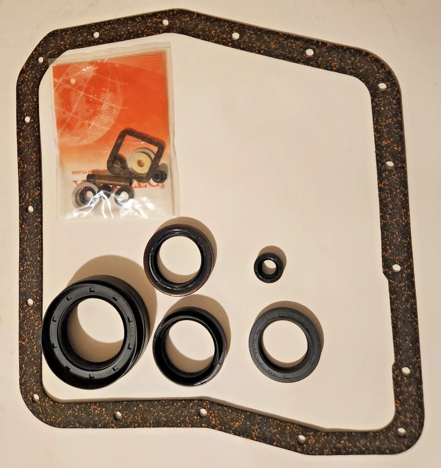 1988-up A540E/A541E/A540H Transmission External Metal-Clad Seal Kit & Pan Gasket - MPN 89500 image 2
