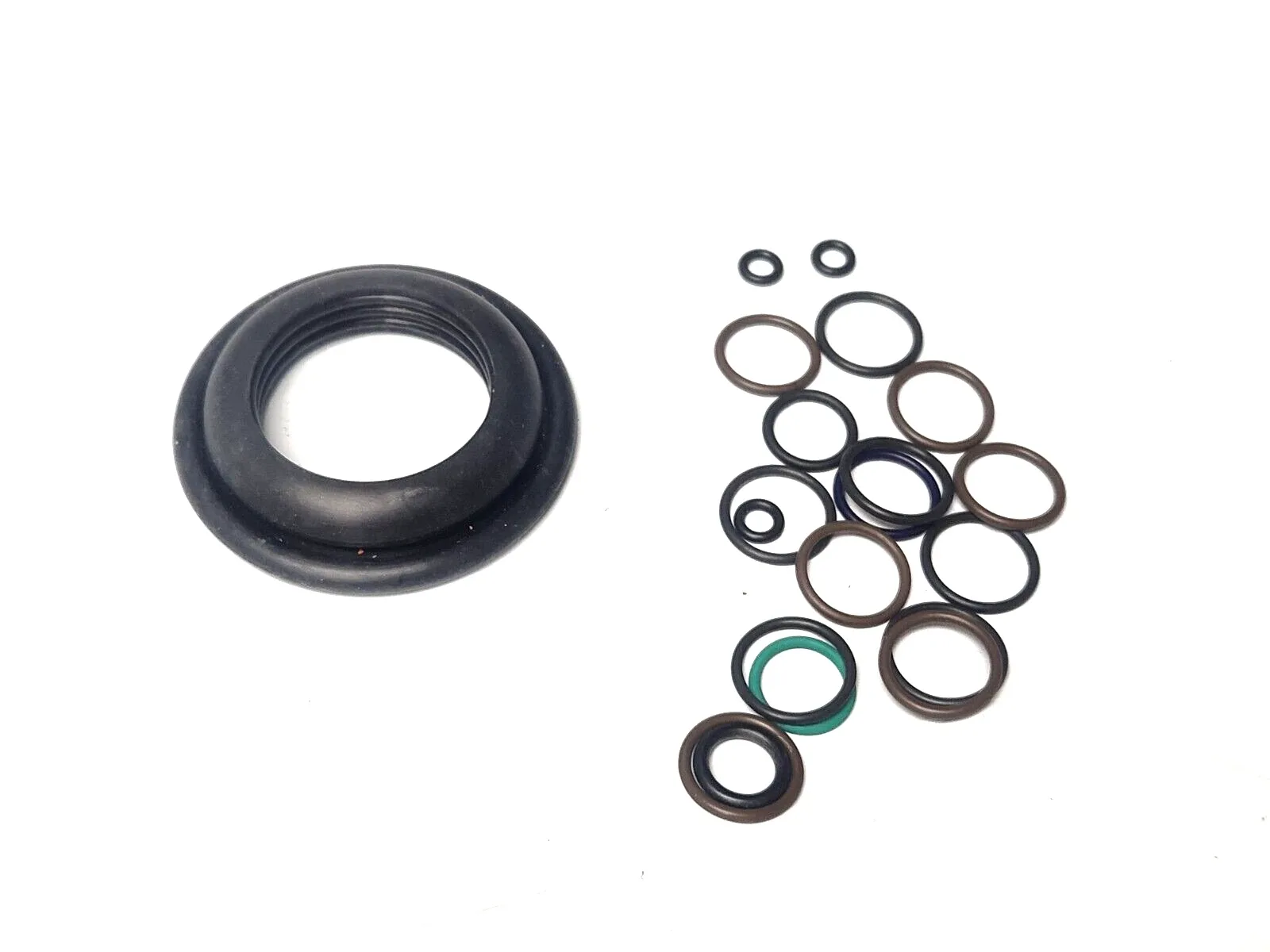 Sonnax Solenoid Pack Seal w/ O-rings for 45RFE, 545RFE, 68RFE, 65RFE, 66RFE, 62TE