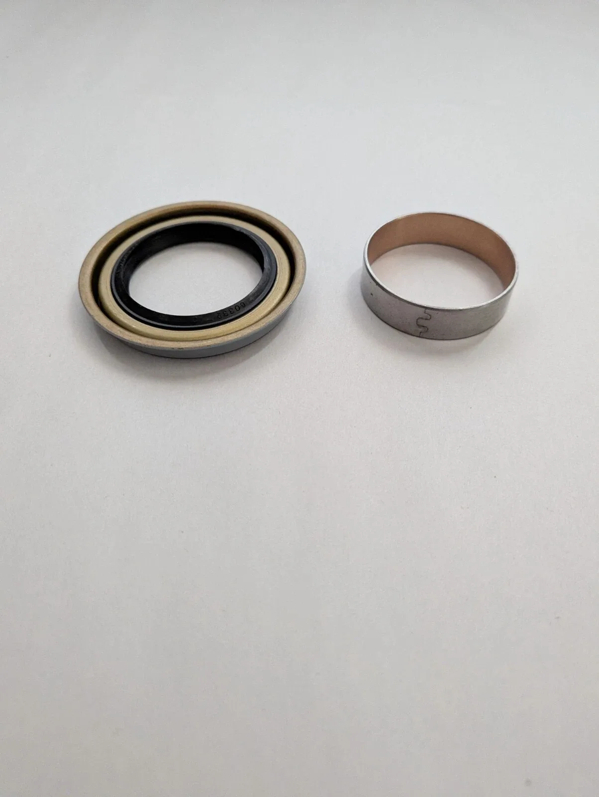 1991–1996 GM 4L80E Pump Body Seal & .550" Bronze Bushing — MPN 34070E / A34034B