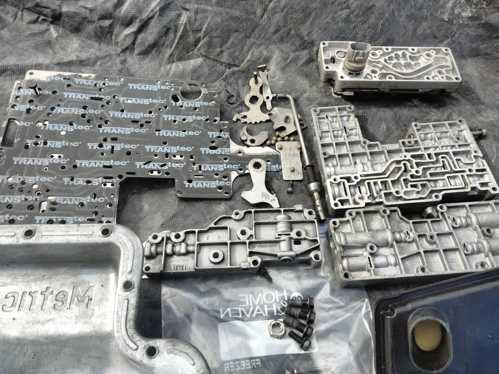 Ford E4OD Valve Body (7.5L) - Used image 2