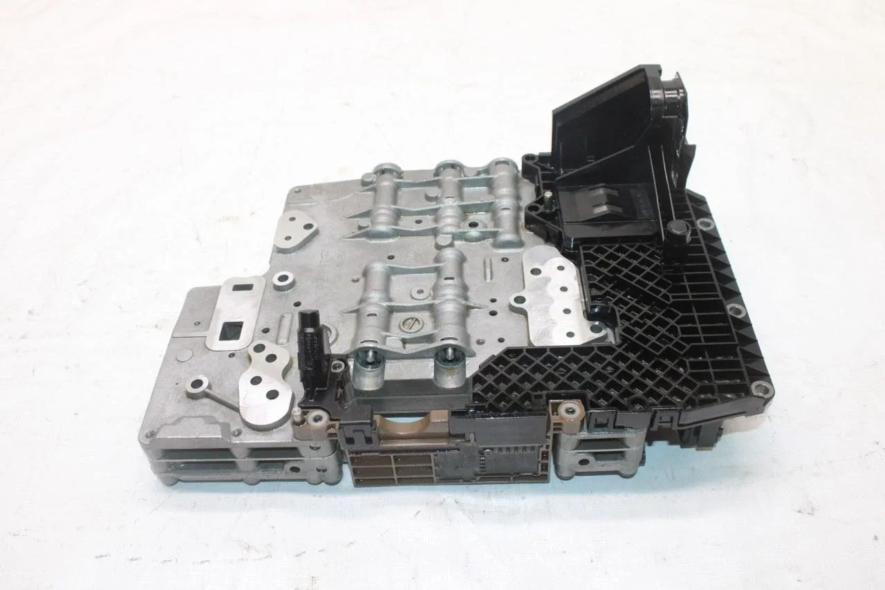 2007 Jaguar XK Transmission Valve Body TCU C2P3768 image 2