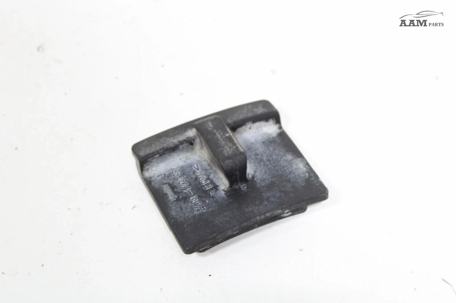 2018-2022 BMW M550i (G30) xDrive Automatic Lower Vacuum Cover Cap — 24001422960 image 2