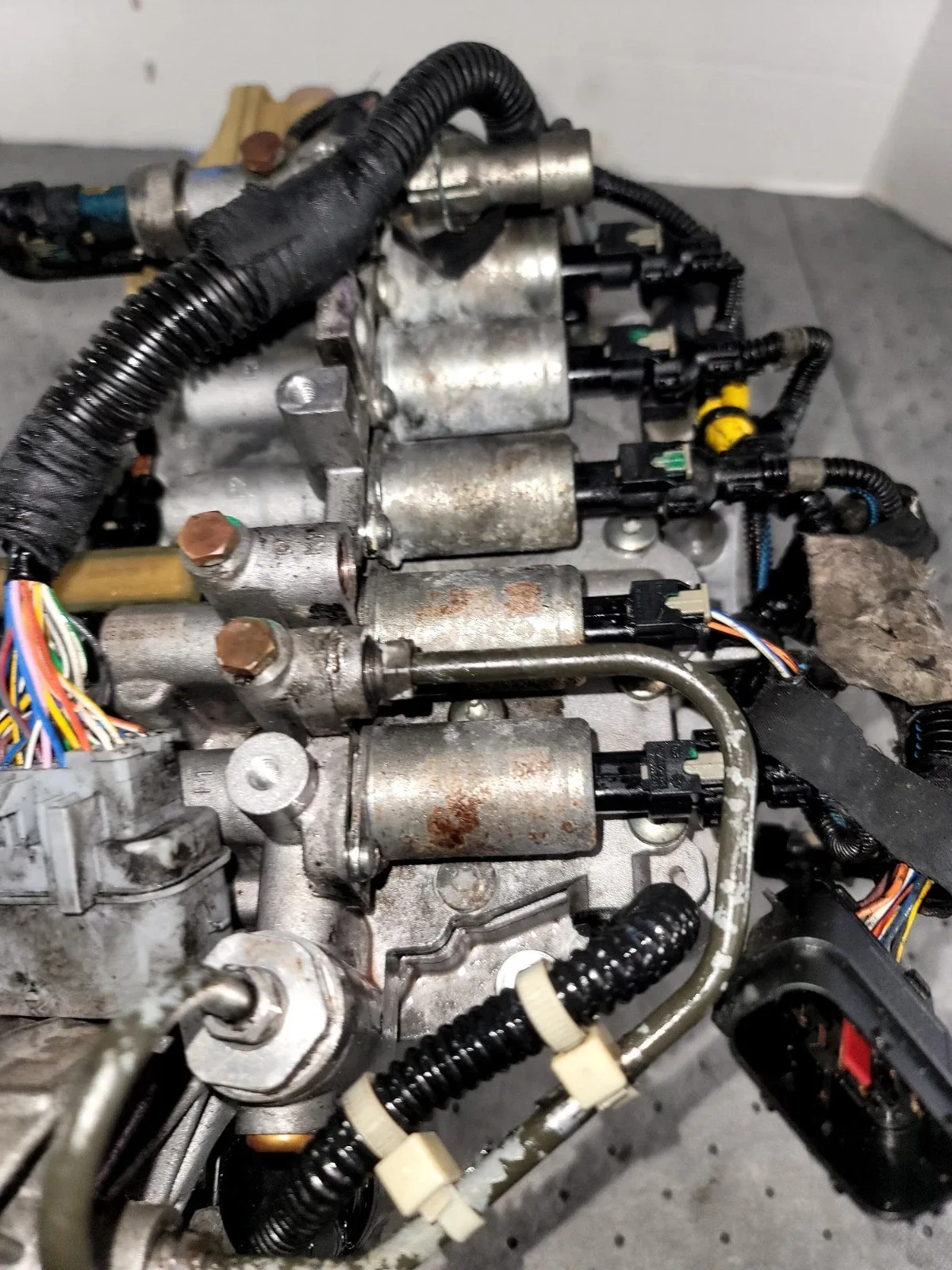2013-2016 Fiat 500L Hydraulic Transmission Shift Actuator Valve Body - 68445377AA image 3