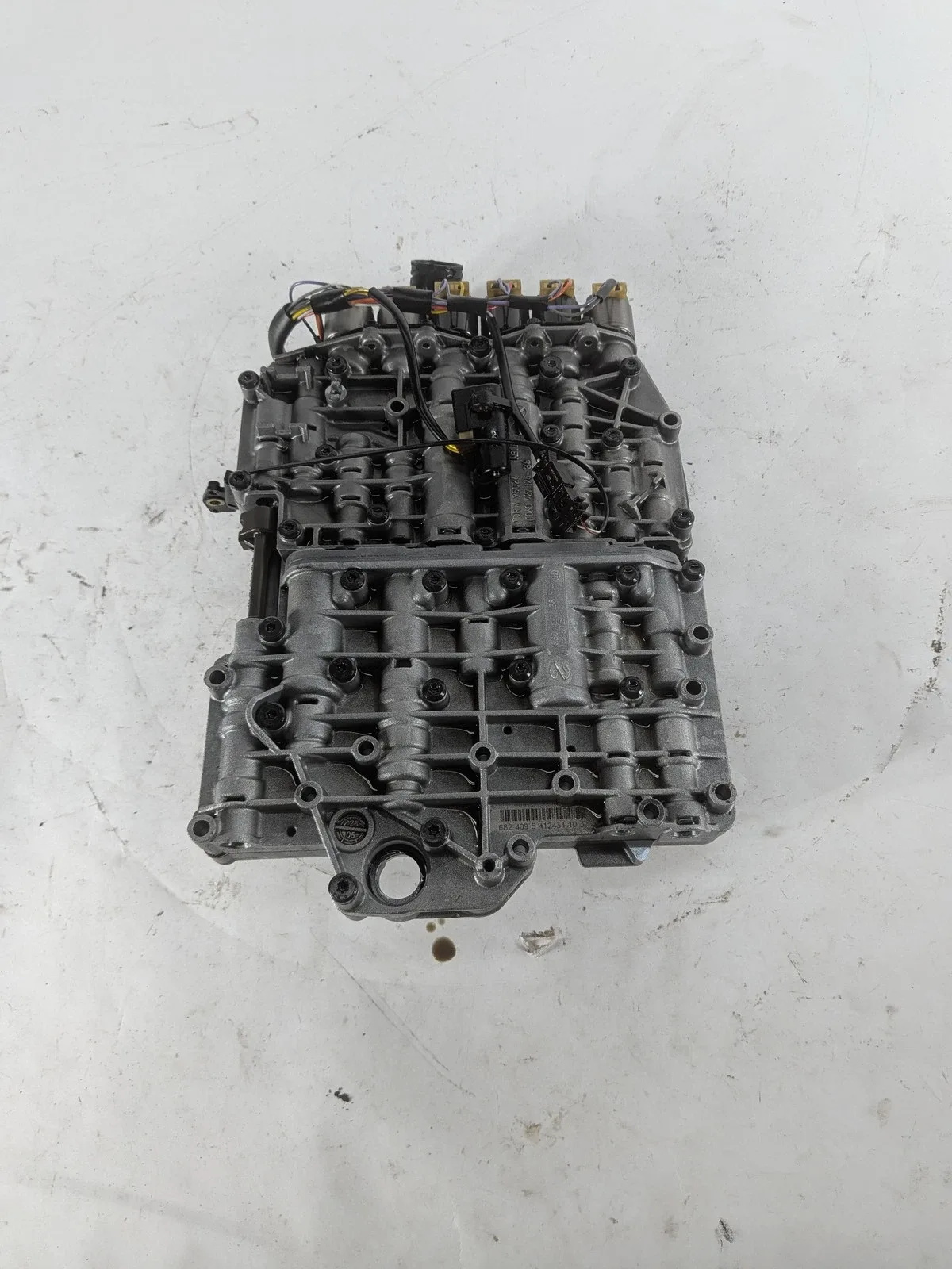 2001-2006 BMW 325i / 525i / Z4 Automatic Transmission Valve Body - 1060427138 image 3