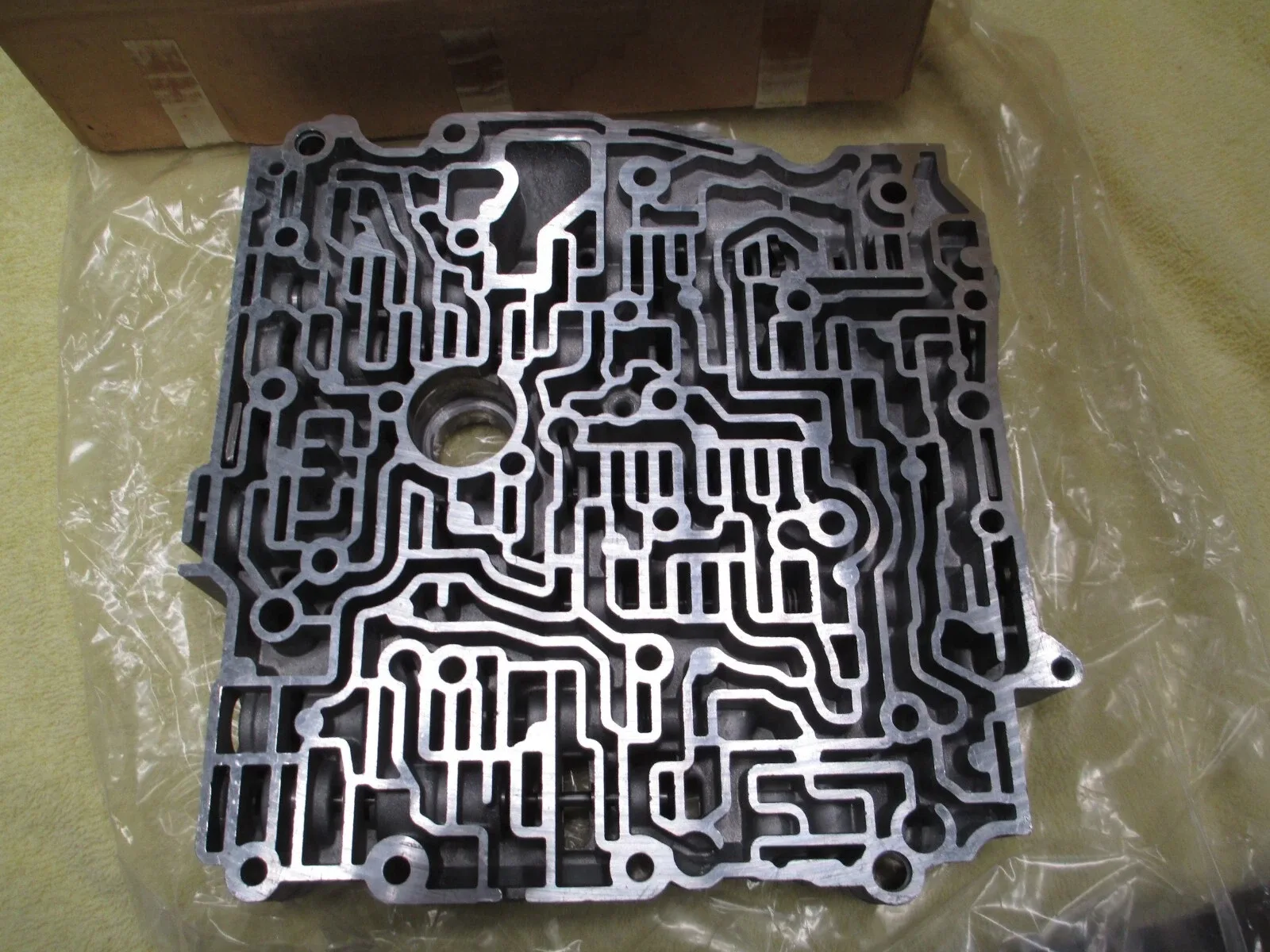 Delco 19257560 Remanufactured Transmission Valve Body image 3