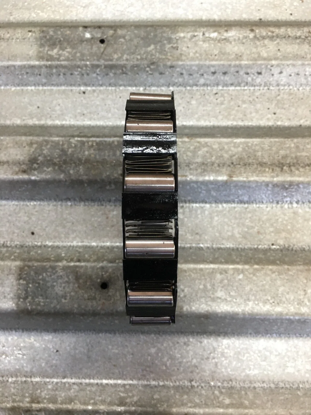 2001 Dodge Ram 1500 46RE 4x4 Rear Spring (Spring Bearing) image 3