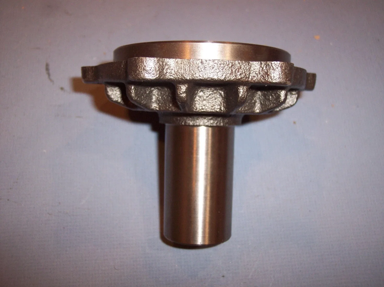 1991-1995 GM C/K & S Series Trucks Front Bearing Retainer 8681609 - New Venture 3500 image 4