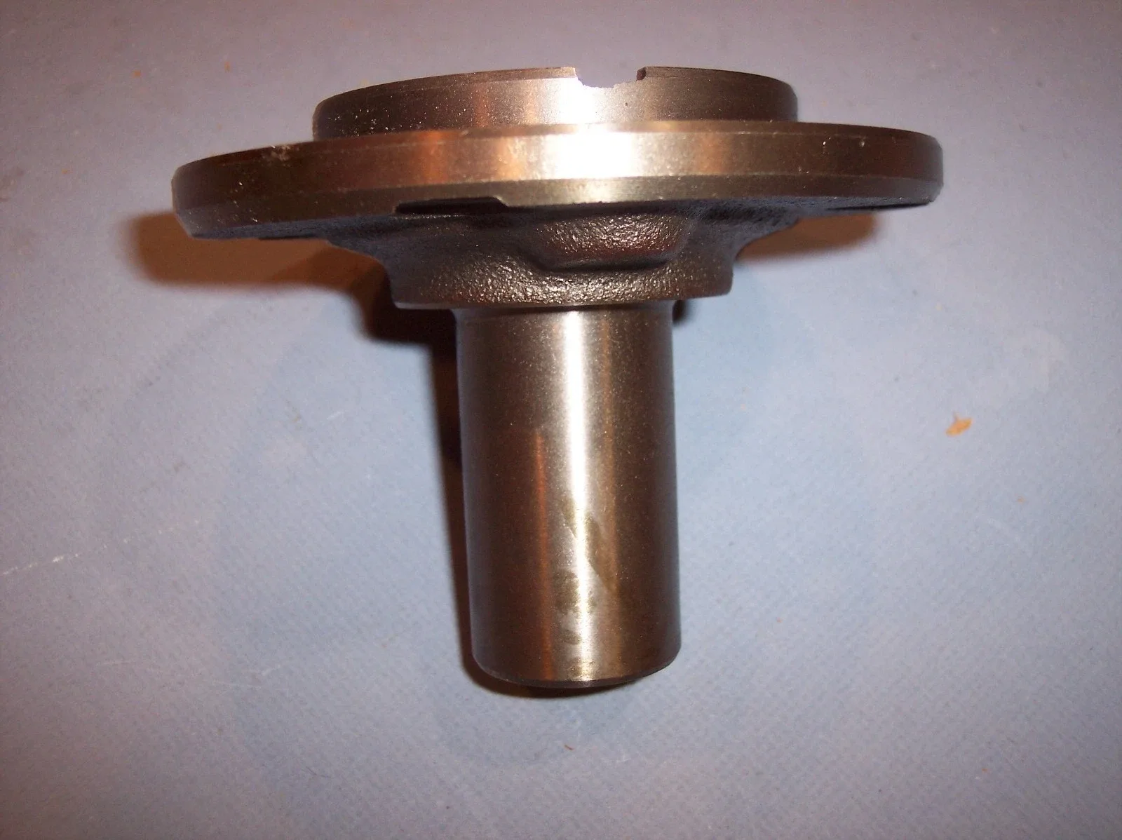 1983-1995 Chevrolet Camaro / Firebird Borg Warner T-5 Front Bearing Retainer 14069863 image 2