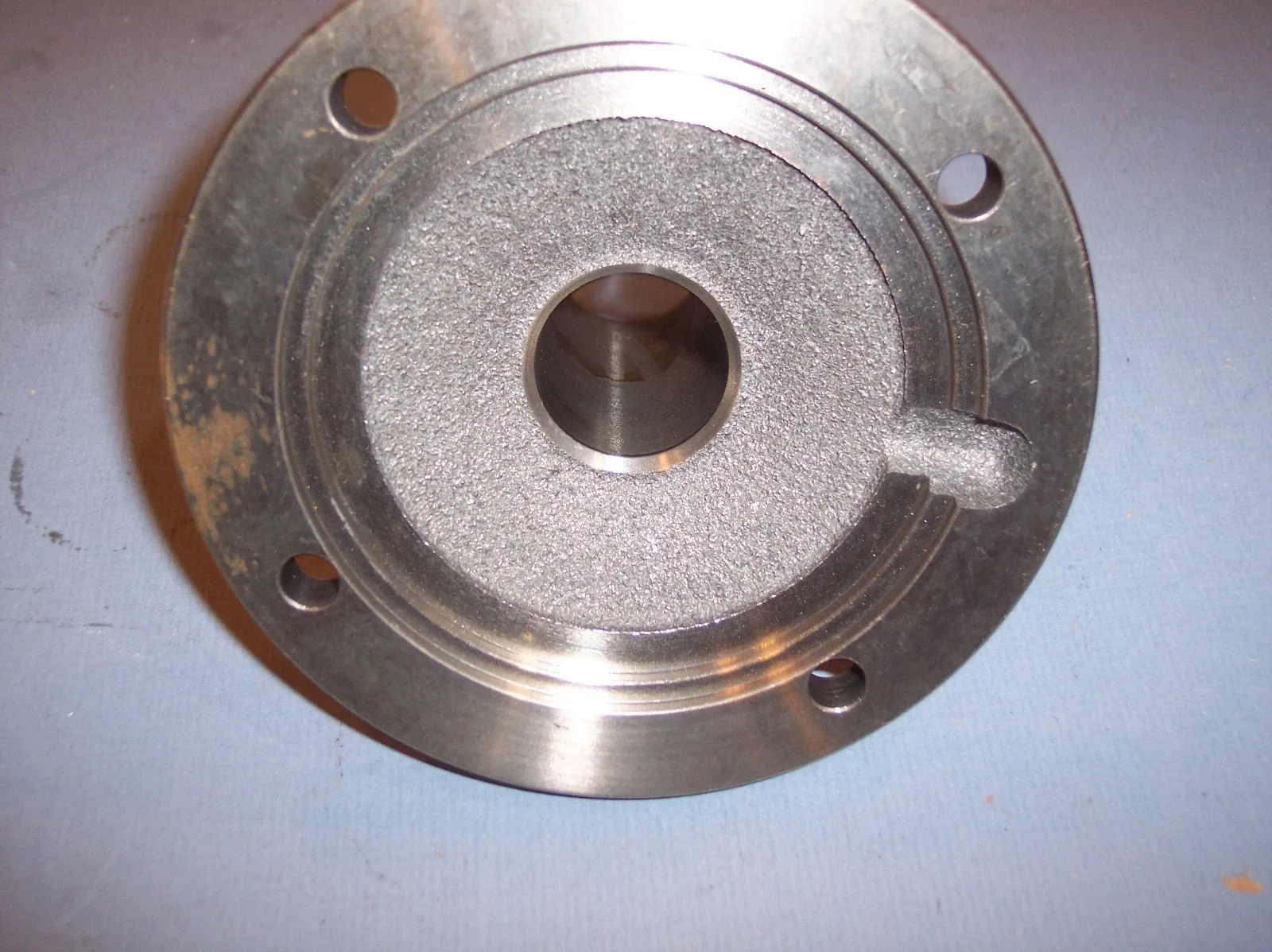 1986-1993 Chevrolet GMC Medium Duty Trucks Front Bearing Retainer 15634994 image 4
