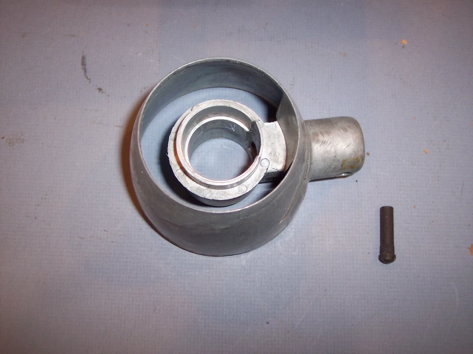 1973-1977 Ford Bronco 3-Speed Shift Collar D5TZ-7228B