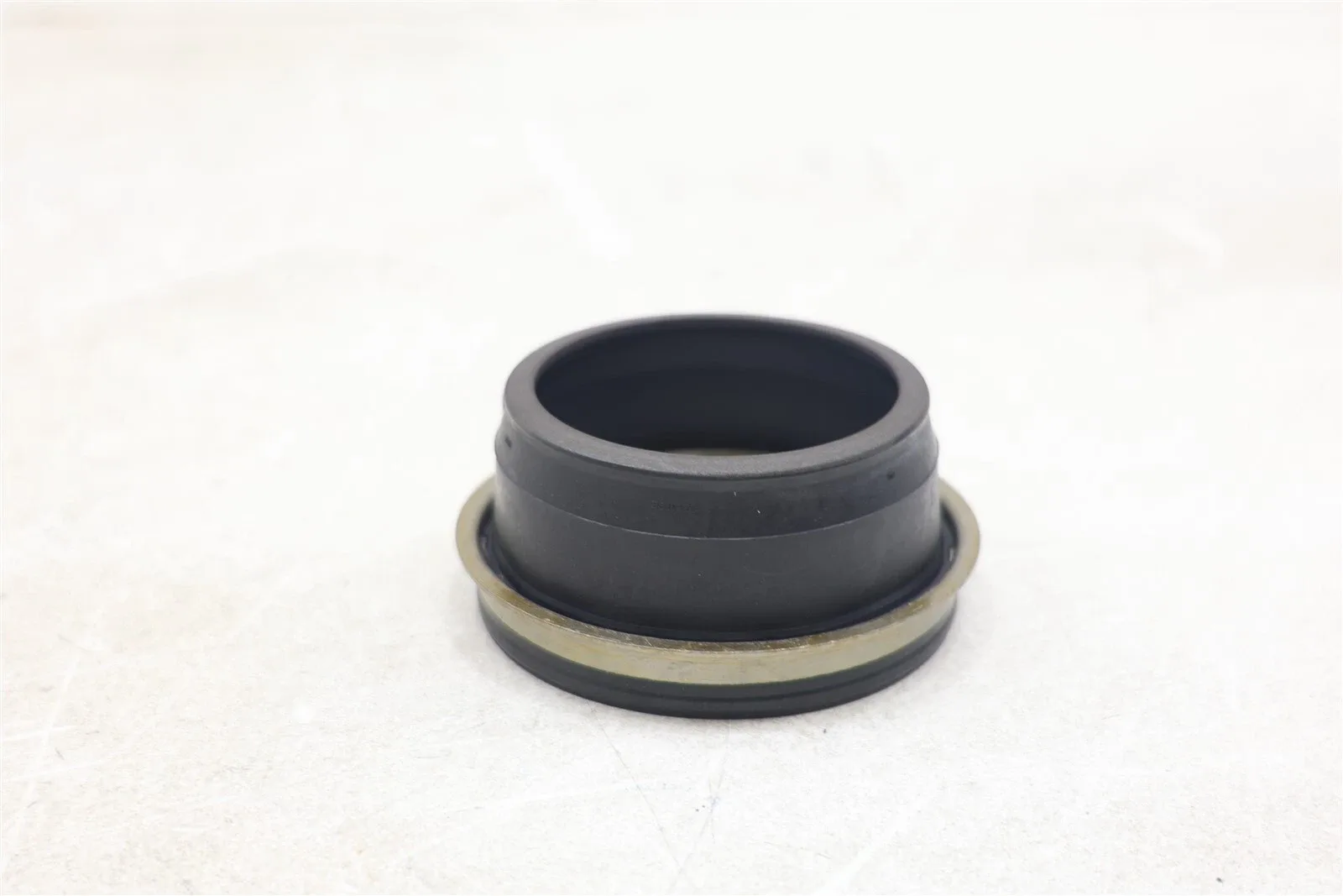 2007-2023 Chevrolet & GMC Automatic Transmission Case Extension Seal 19133151 image 3