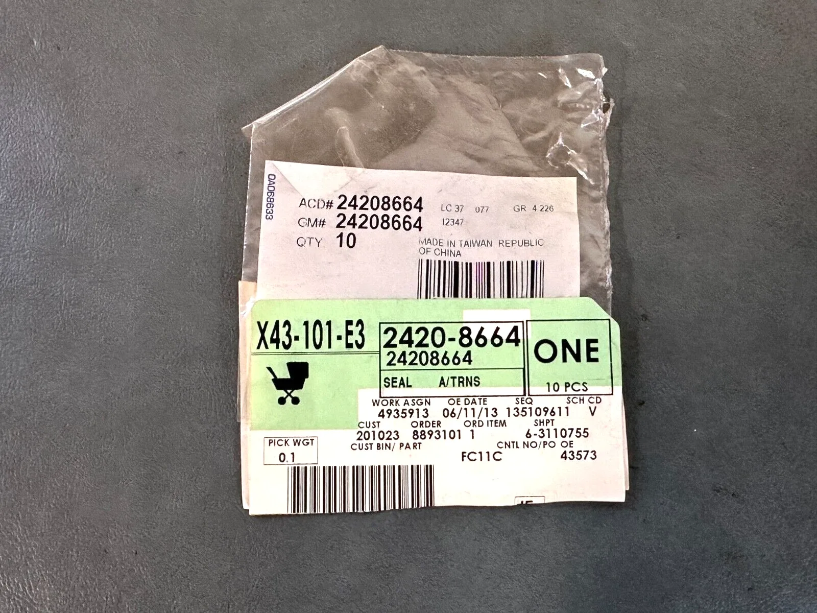 1994-1996 Chevrolet Impala Automatic Transmission Pump Bolt Seal 24208664