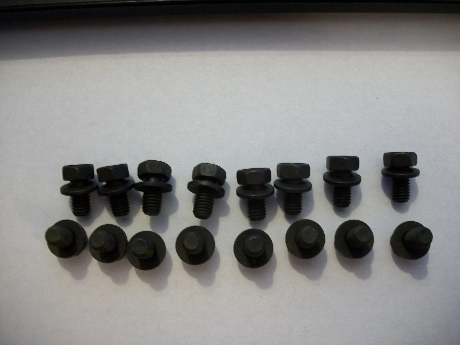 1976-1977 Chevy GM Automatic Transmission Oil Pan Bolts P/N 24751 - Set of 16