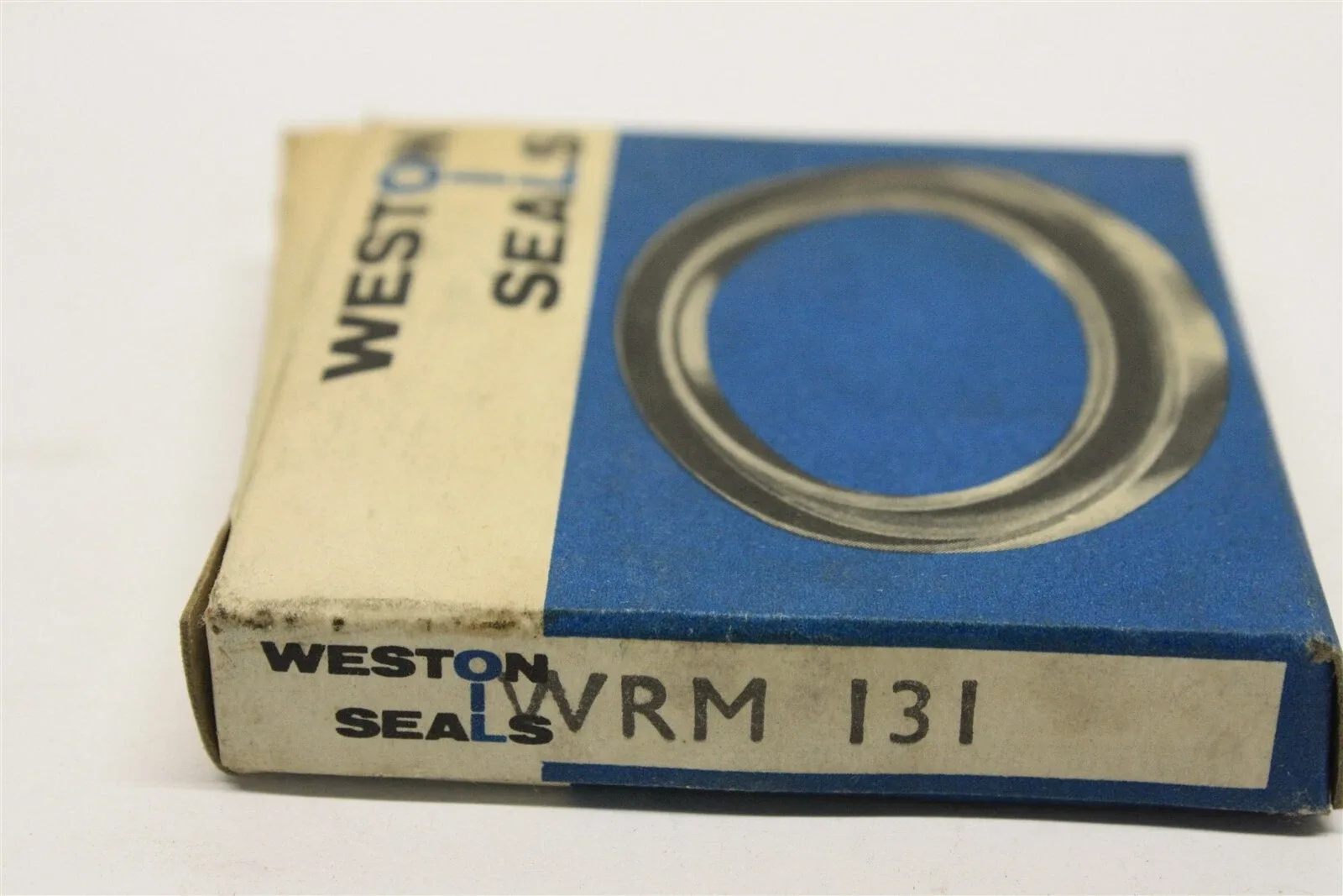 Weston WRM131 Front Wheel Seal for Borg-Warner T35 (fits Hillman, Sunbeam, Volvo) image 3