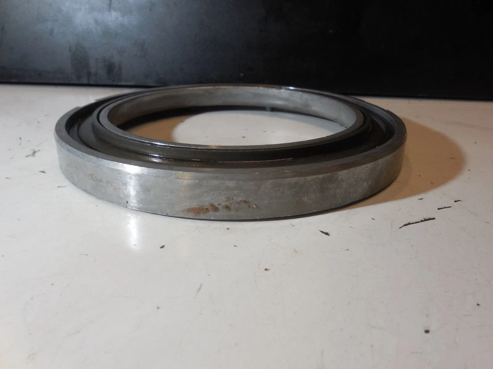 2000-2007 Jaguar S-Type 3.0 V6 Automatic Transmission Ring Gasket Oil Seal image 2