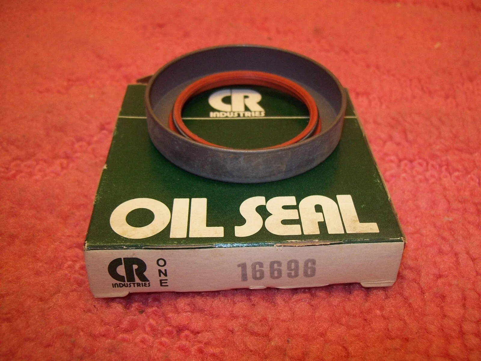 CR Industries Multipurpose Oil Seal 16696 (Chicago Rawhide) MPN 16696