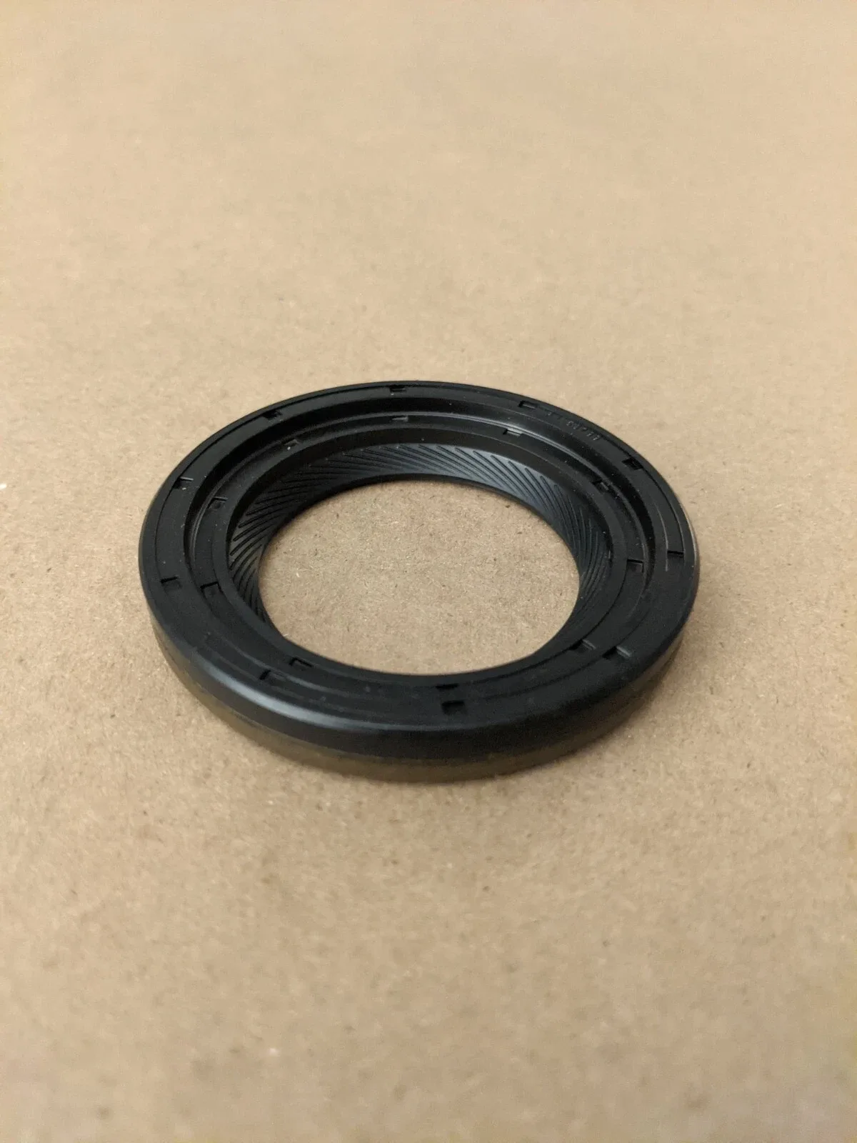 1997-On Ford 4R44E/4R55E/5R55E Bellhousing Metal-Clad Seal FO263